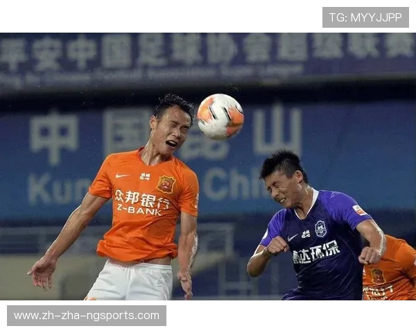 上港与恒大对决裁判表现引发争议球迷热议判罚尺度与公平性